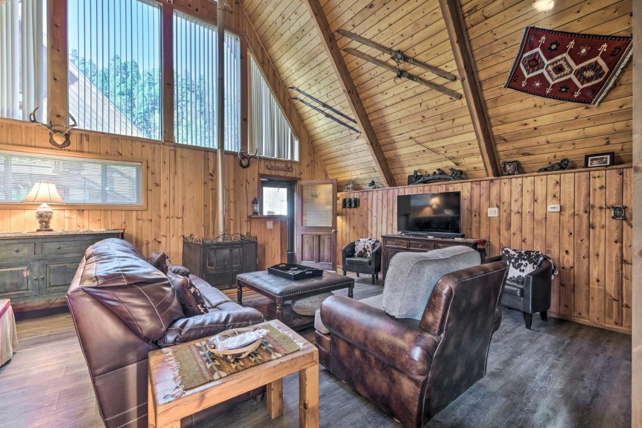 Ski-Inandski-Out Red River Cabin With Mtn Views! Bagian luar foto