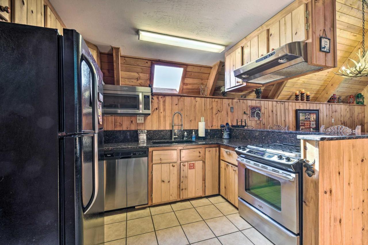 Ski-Inandski-Out Red River Cabin With Mtn Views! Bagian luar foto