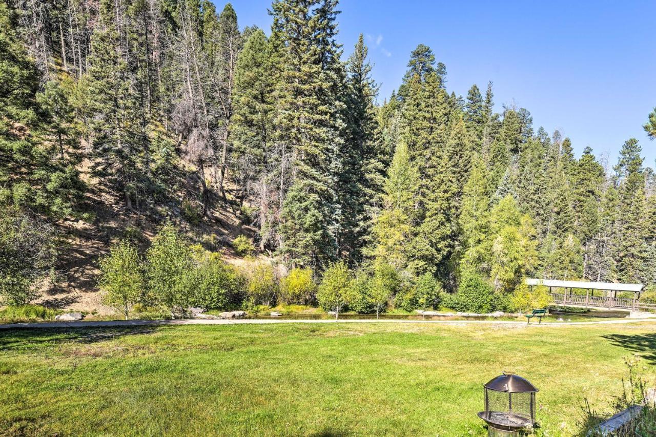 Ski-Inandski-Out Red River Cabin With Mtn Views! Bagian luar foto